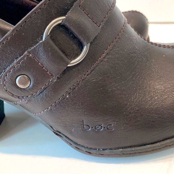 Born Brown Leather Healed Ankle Bootie Size 7.5 - Picture 6 of 9